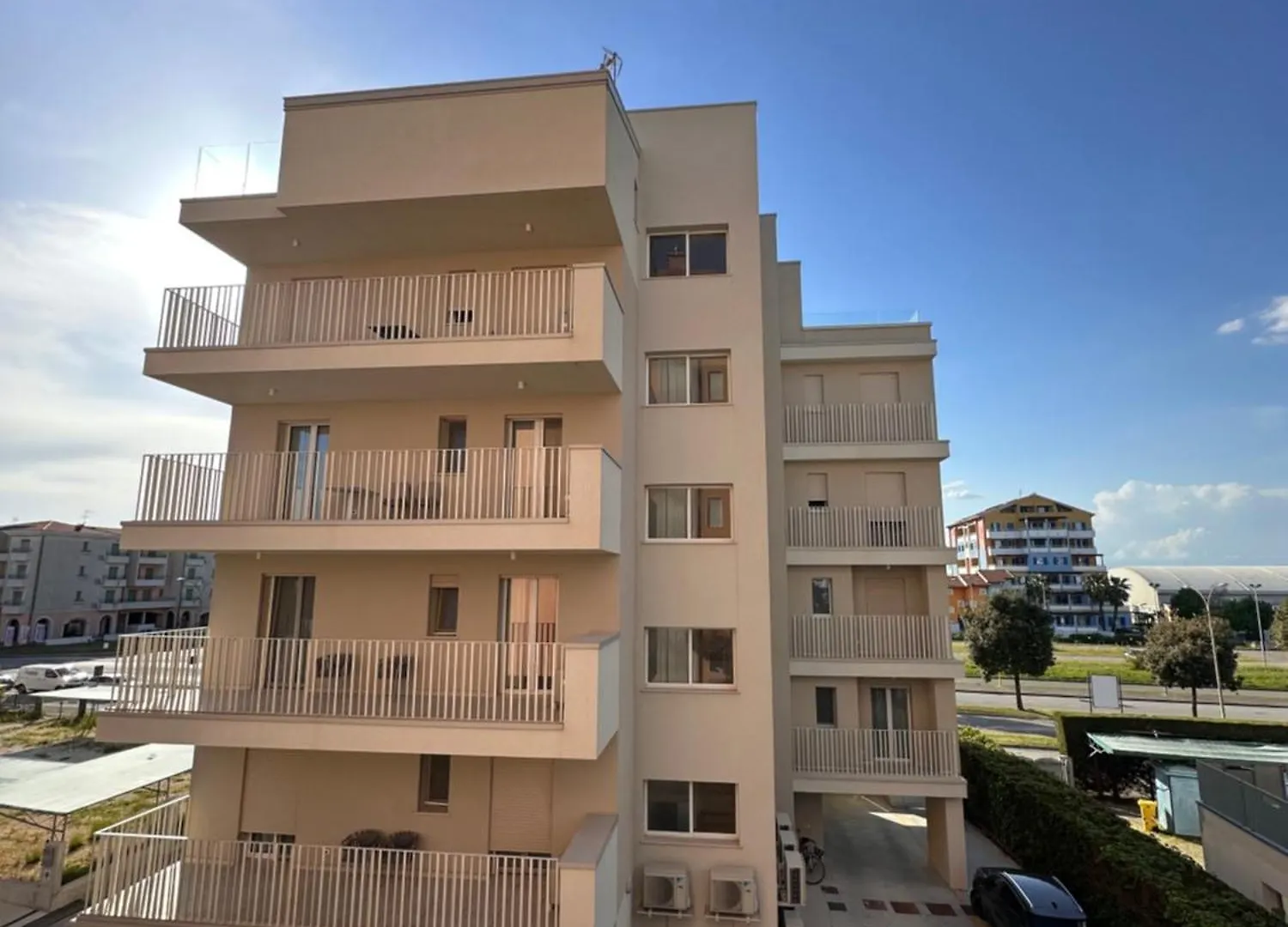 カオルレHaus Margarete - Attico Infinity Vista Mare Con Jacuzzi - Agenzia Cocalアパートメント カオルレ